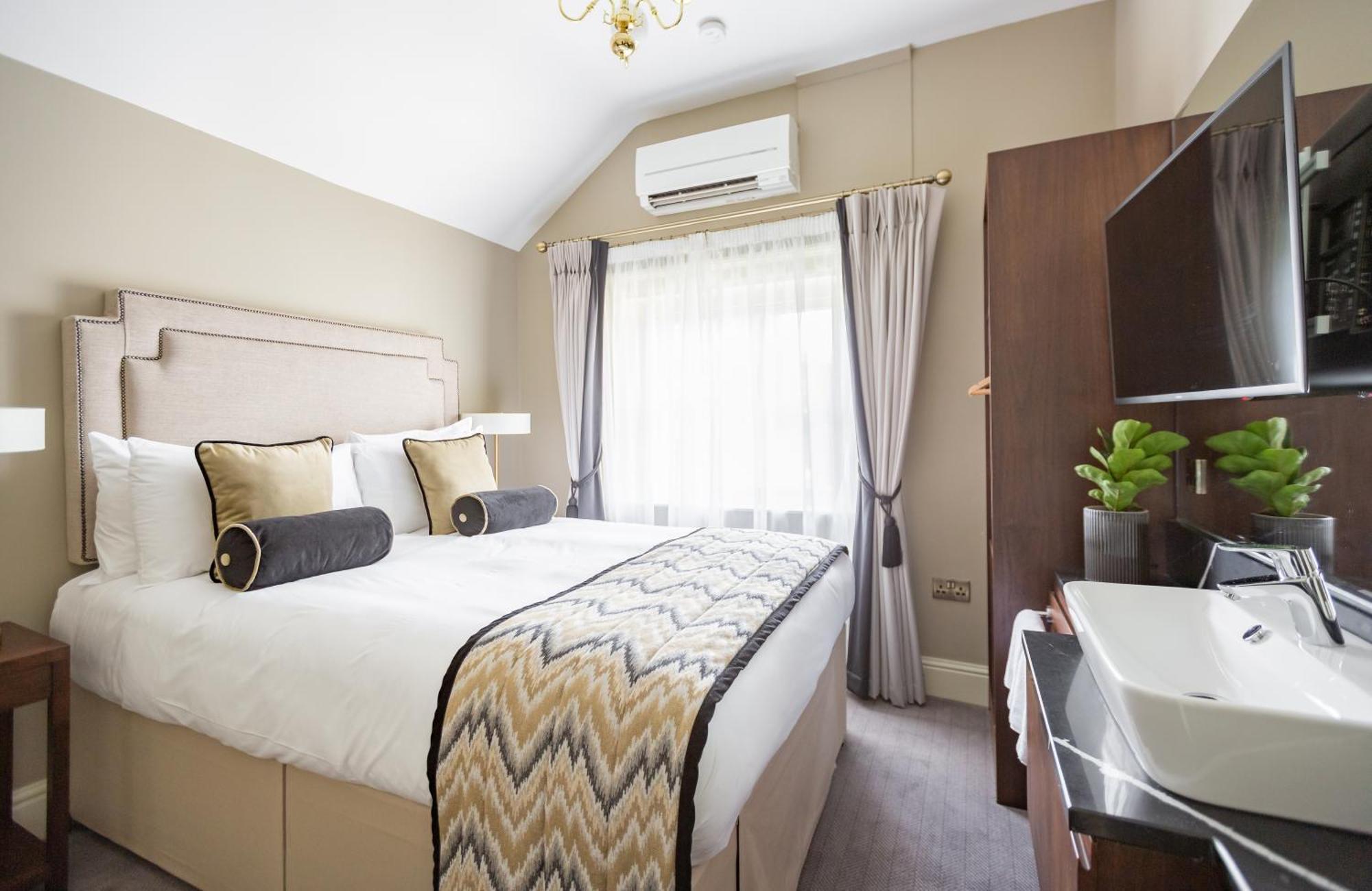 Small Double Room