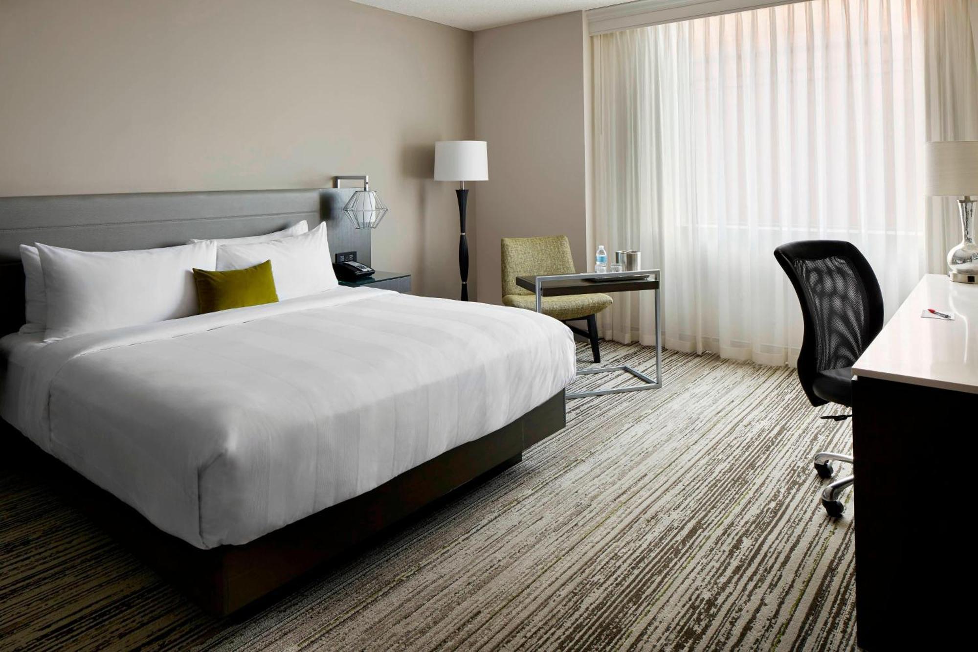 King Room,1708195282:JPEG