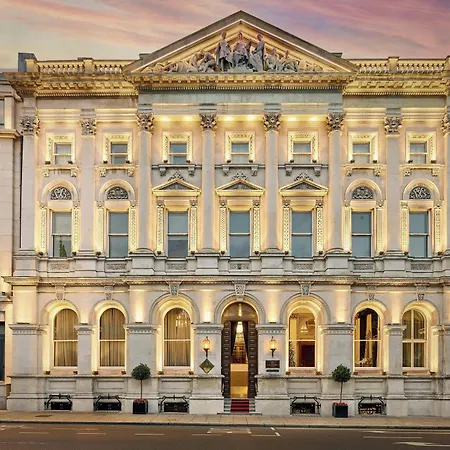 The College Green Dublin Hotel, Autograph Collection-3